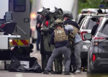 Man Attacks Colorado Crowd with Firebombs, 8 People Injured