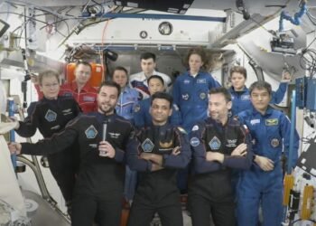 Astronauts From India, Poland, Hungary Return with NASA Veteran from Space Station