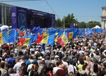 Moldova’s Pro-EU Ruling Party Wins Majority in Pivotal Vote