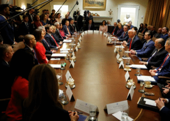 Trump to Meet Top Congressional Leaders on Monday, White House Official Says