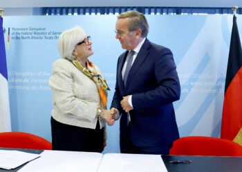 Germany, France Sign Deal for Satellite-Based Early Warning System