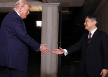 Trump Gets Royal Welcome in Japan, China Trade Truce Hopes Rise