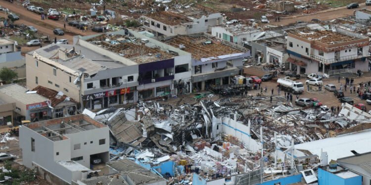 Tornado in Southern Brazil Kills Six, Injures Hundreds