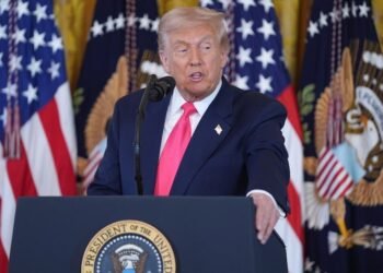 Trump Delays China Visit as Iran War Dominates Agenda