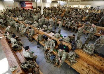 Pentagon Mobilizes Elite 82nd Airborne for Middle East Deployment 