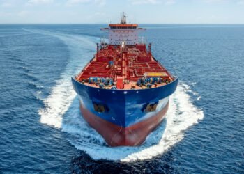 Iran Closes Key Oil Route Amid U.S. Standoff