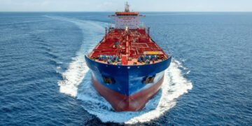 Iran Closes Key Oil Route Amid U.S. Standoff