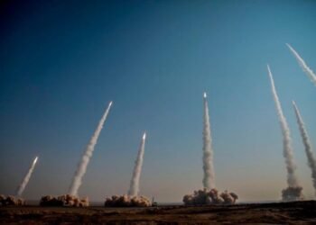 Gulf on Edge: Iran Strikes Kuwait, U.S. Retaliates Near Hormuz