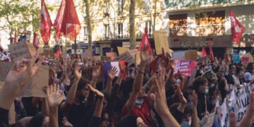 France’s Education Crisis Explodes Into Nationwide Student Protests